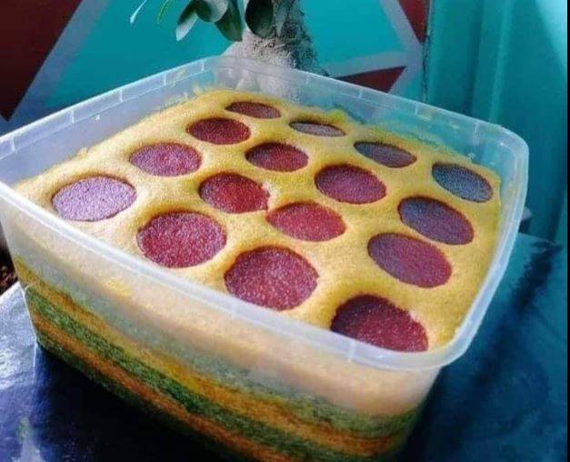 366885